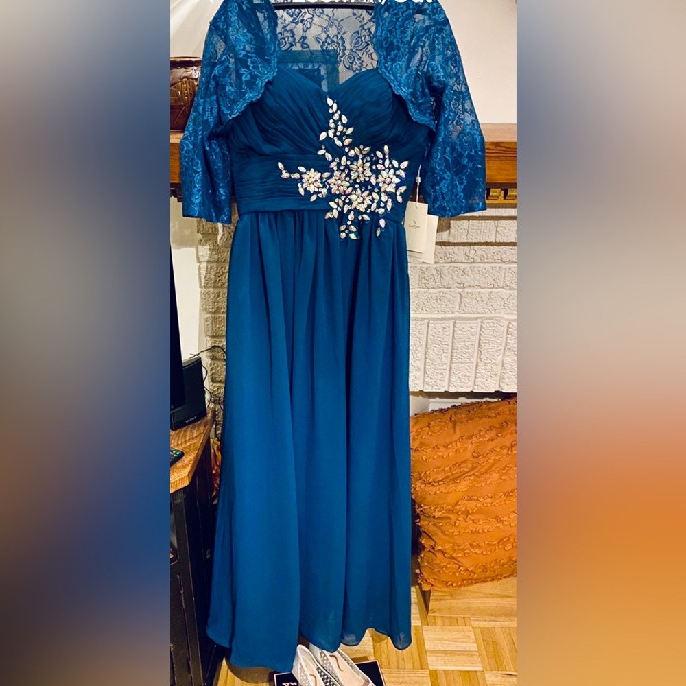 Formal gown.  Size 10 NWT